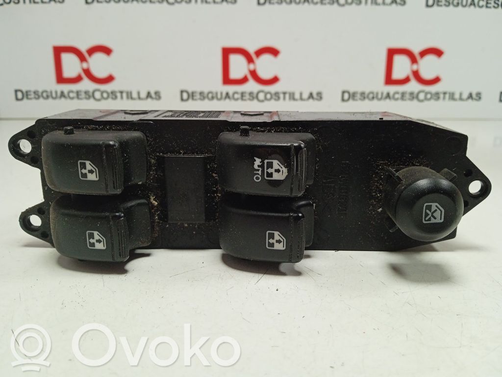 Peugeot 206 Electric window control switch 