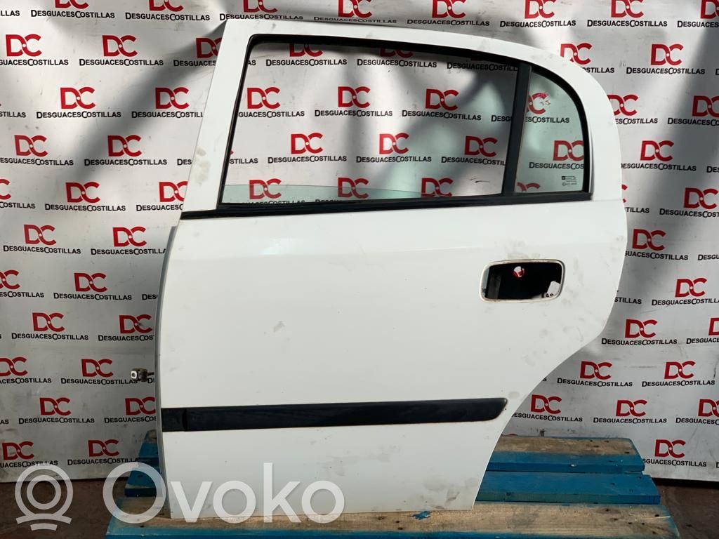 Opel Astra G Puerta trasera 