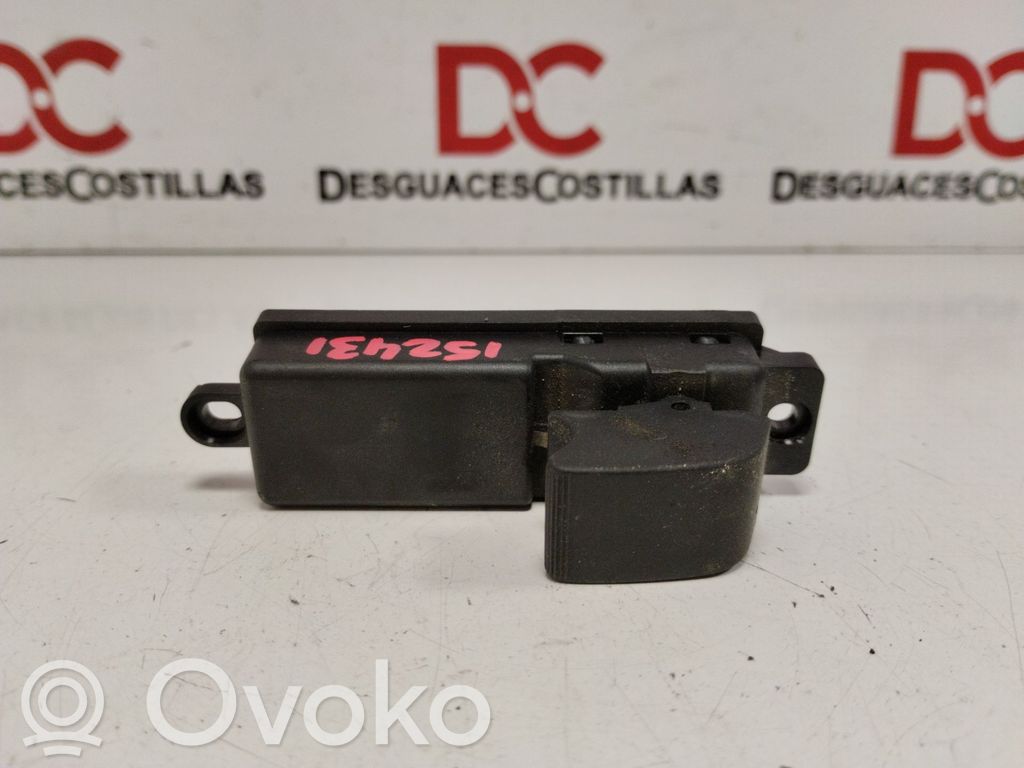 Elektrisko logu slēdzis   D65166370
