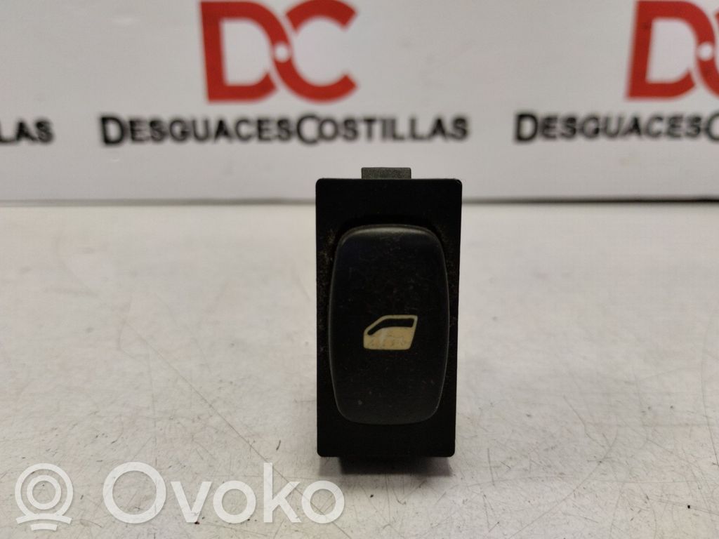 Electric window control switch   6554E8