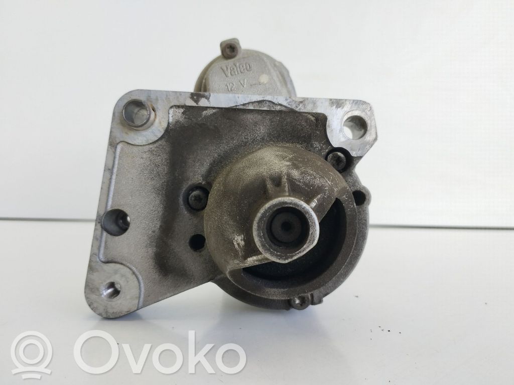 Starteris   D6RA110