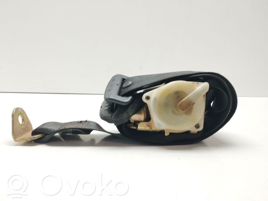 Opel Corsa B Cinturón trasero 