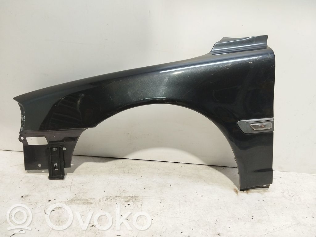 Volvo S80 Spārns 