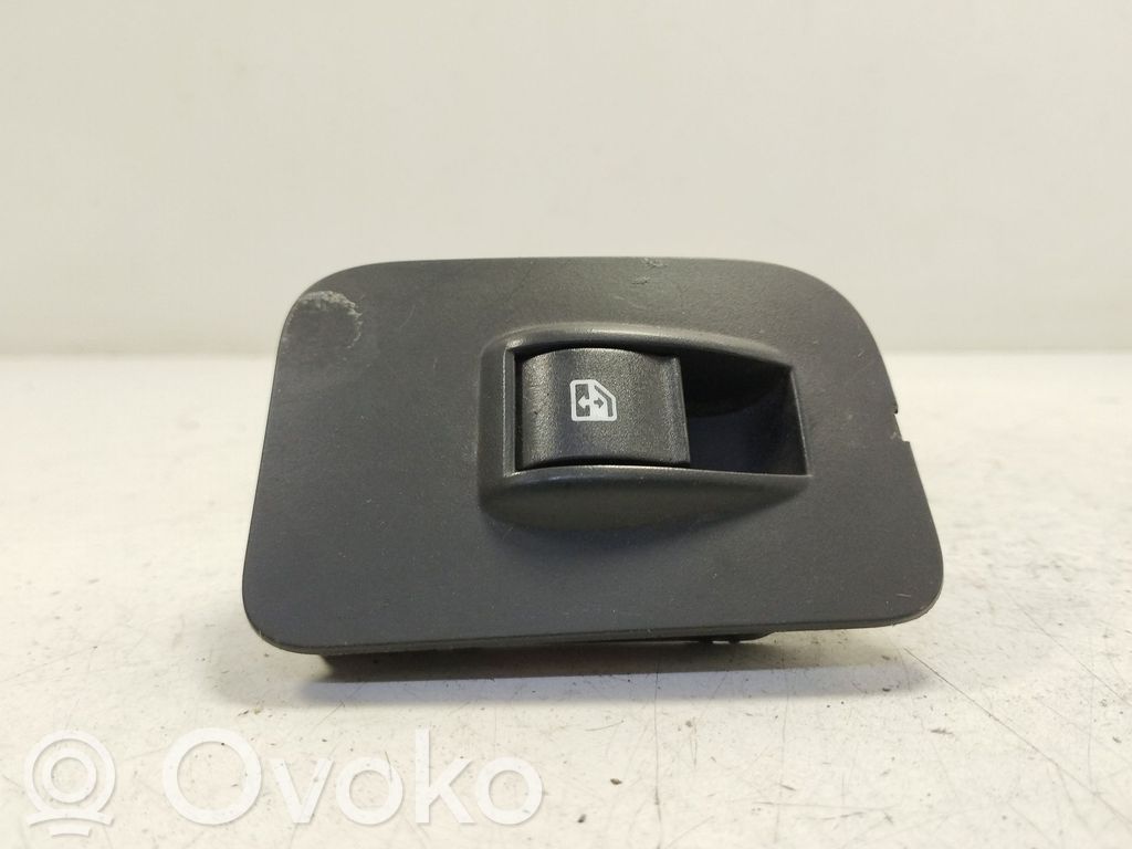 Peugeot Bipper Elektrisko logu slēdzis 