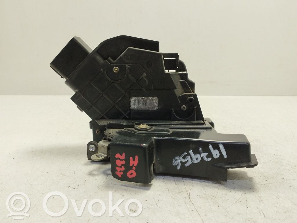 Ford Focus Front door lock 
