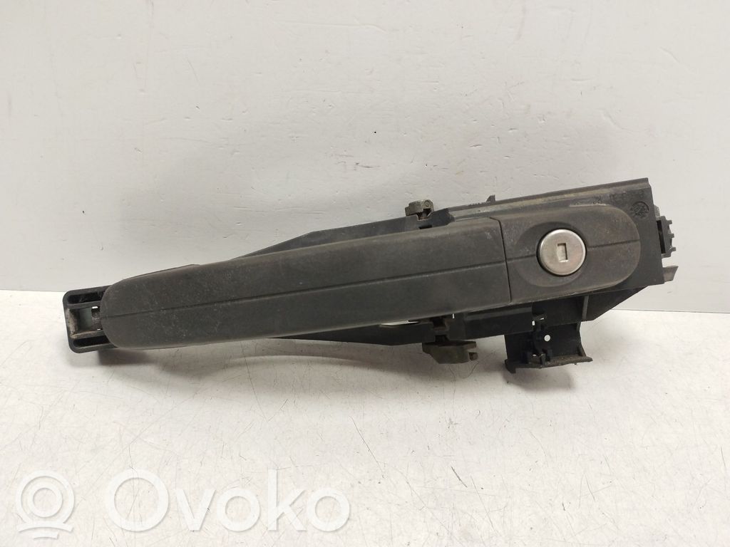 Ford Focus Manecilla externa puerta delantera 