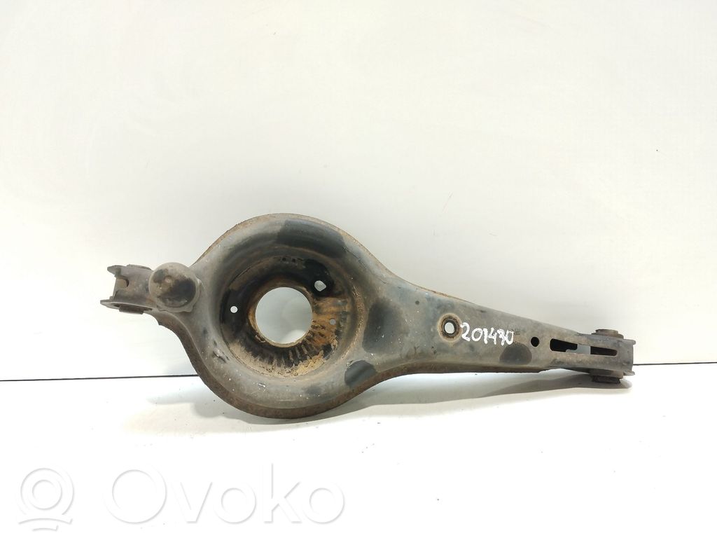 Ford C-MAX II Svira 