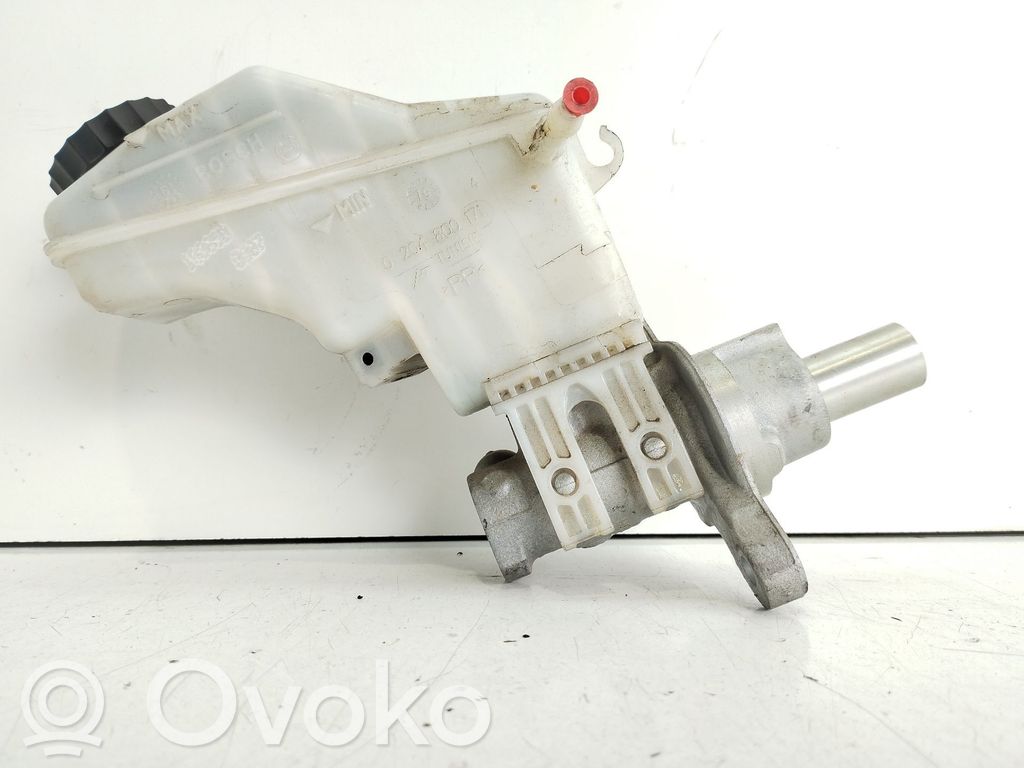 Opel Corsa E Jarrutehostin 