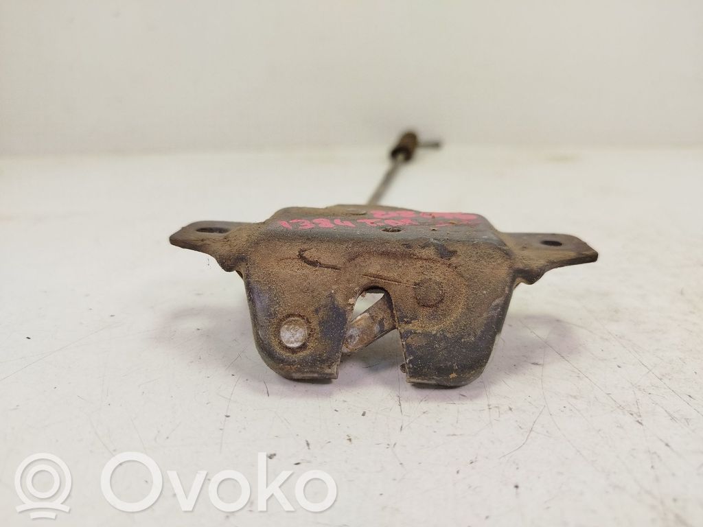 Peugeot Partner Rear door lock 