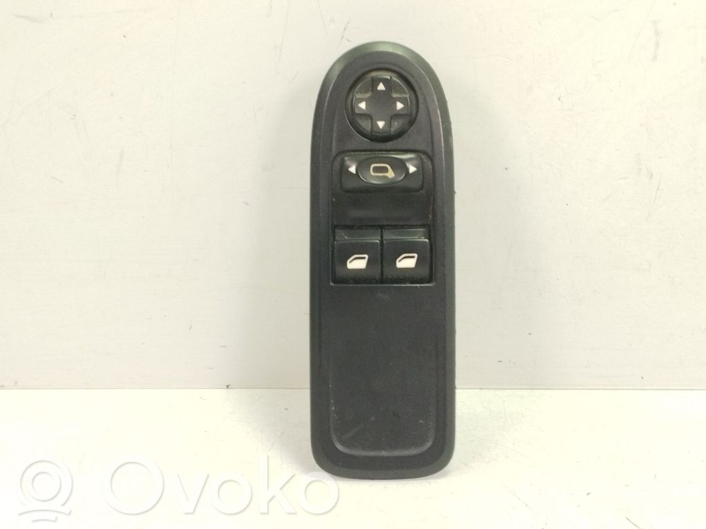 Citroen C3 Electric window control switch 
