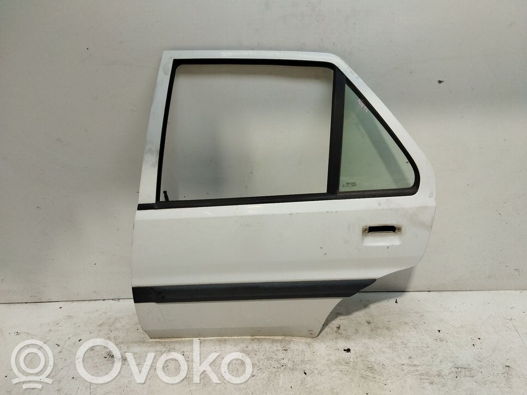 Puerta trasera   900672