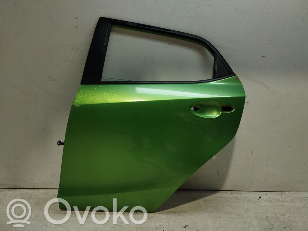 Mazda 2 Aizmugurējās durvis 