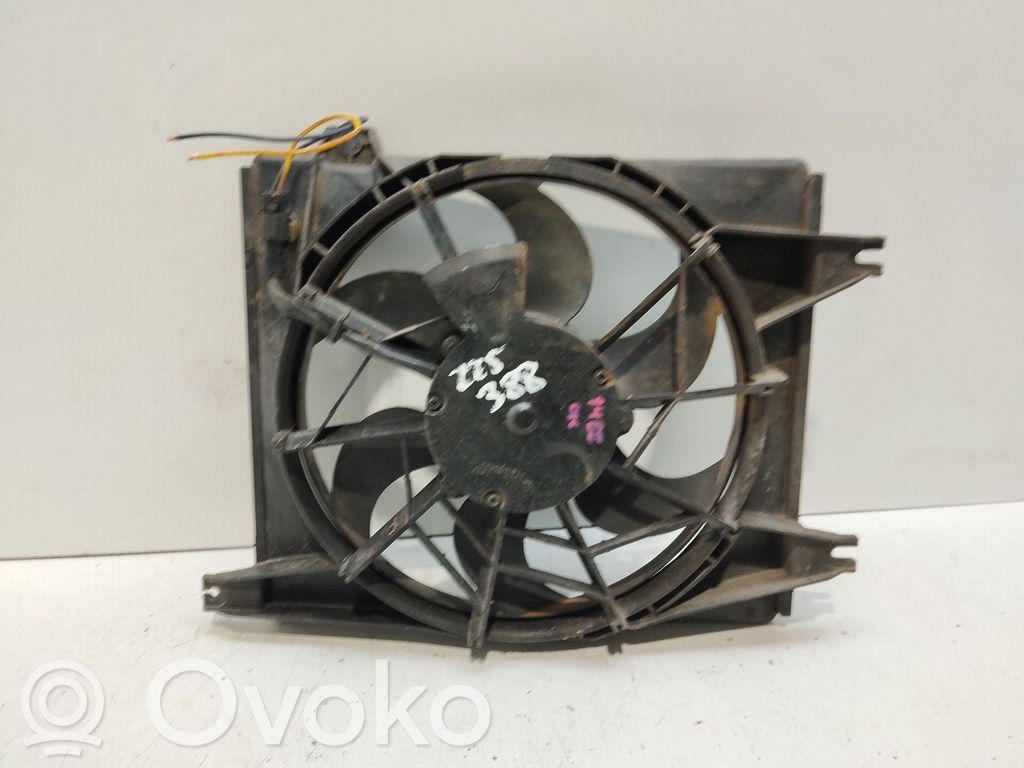 Hyundai Coupe Elektrisks radiatoru ventilators 