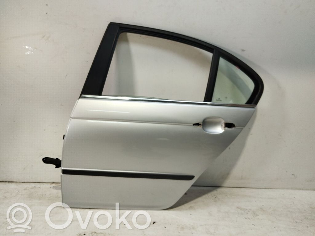 BMW 3 E46 Aizmugurējās durvis 
