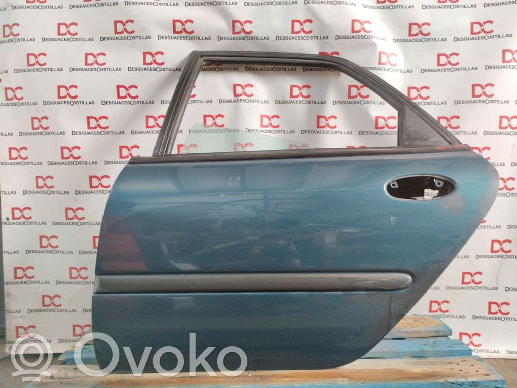 Renault Laguna I Puerta trasera 