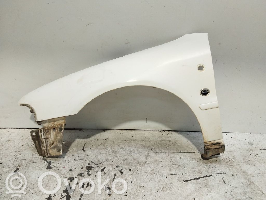 Audi A4 S4 B5 8D Guardabarro 