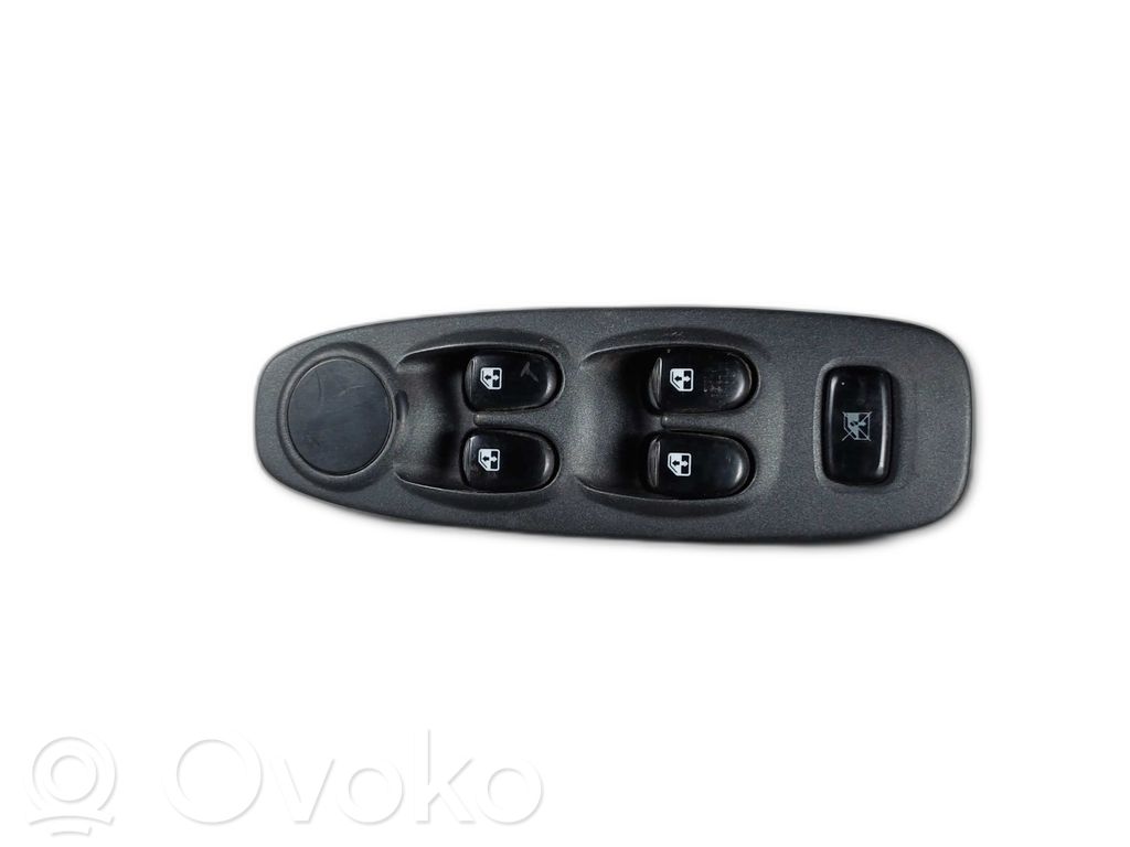 Hyundai Accent Electric window control switch 