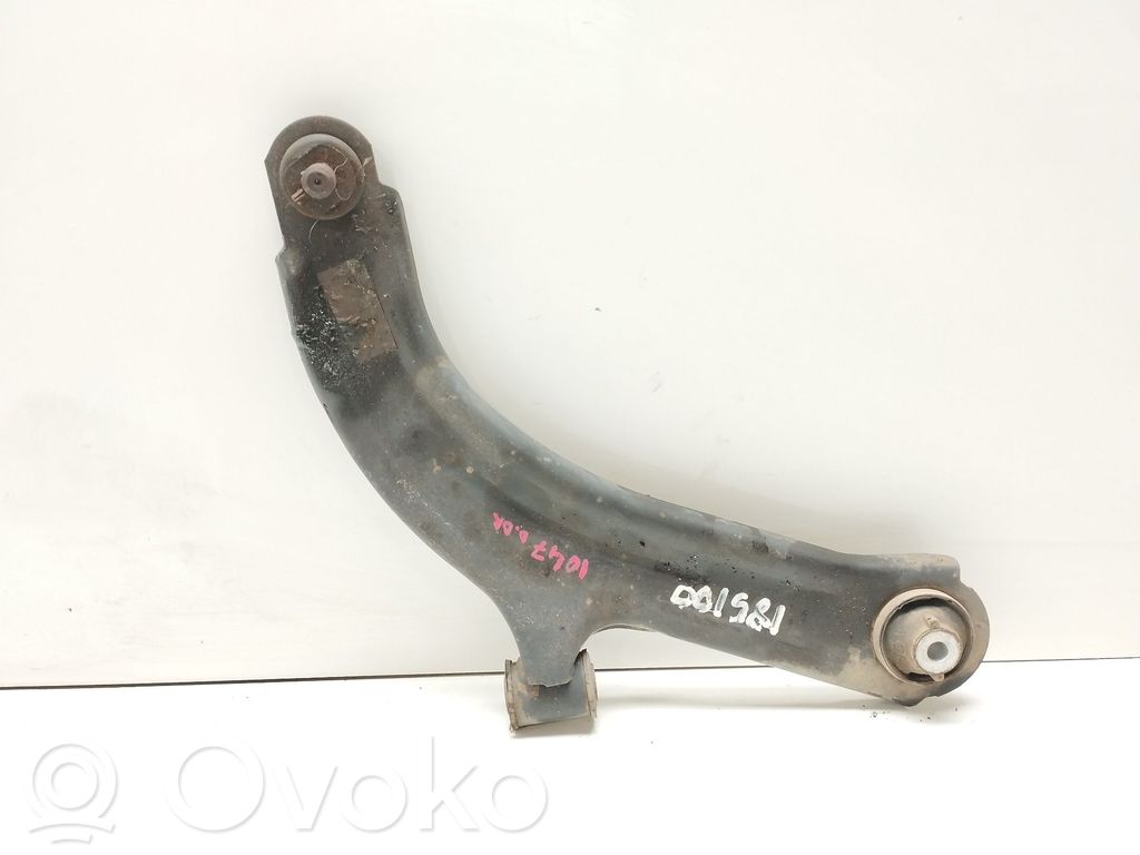 Nissan Micra Рычаг 