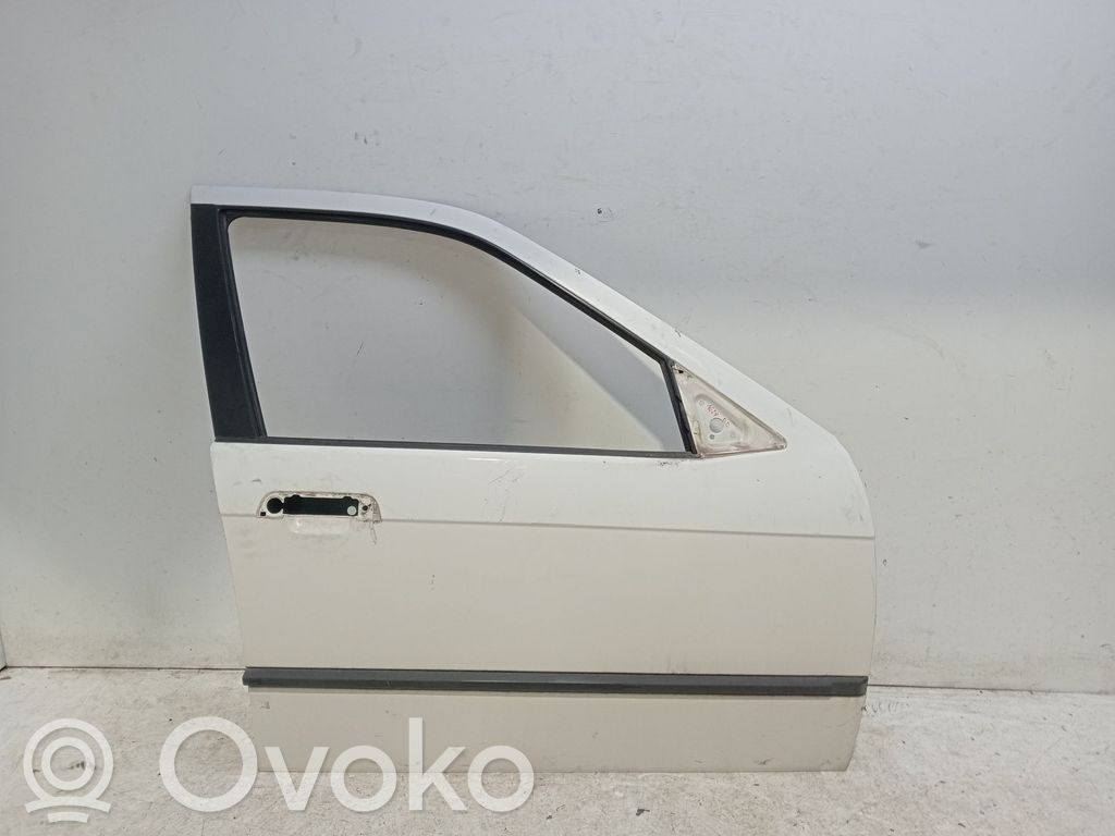 BMW 3 E30 Priekinės durys 