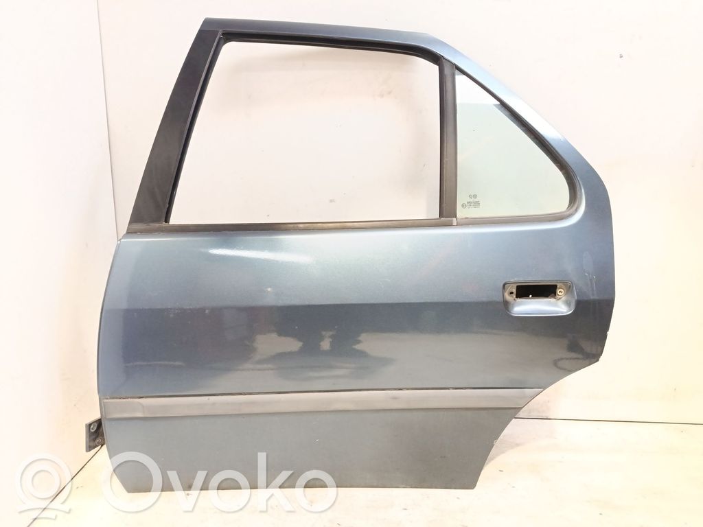 Peugeot 306 Galinės durys 