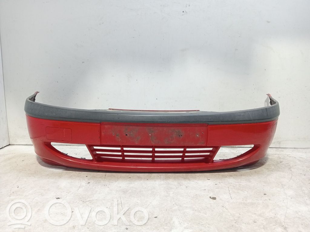 Ford Fiesta Parachoques delantero 