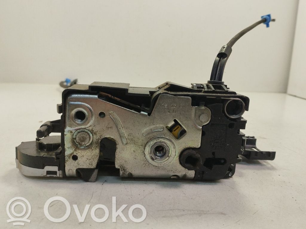 Citroen C4 Grand Picasso Zamek drzwi przednich 