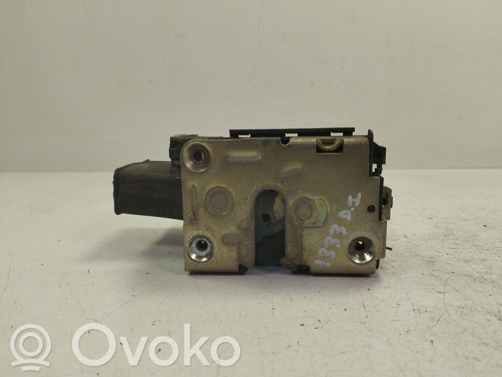 Renault 19 Front door lock 