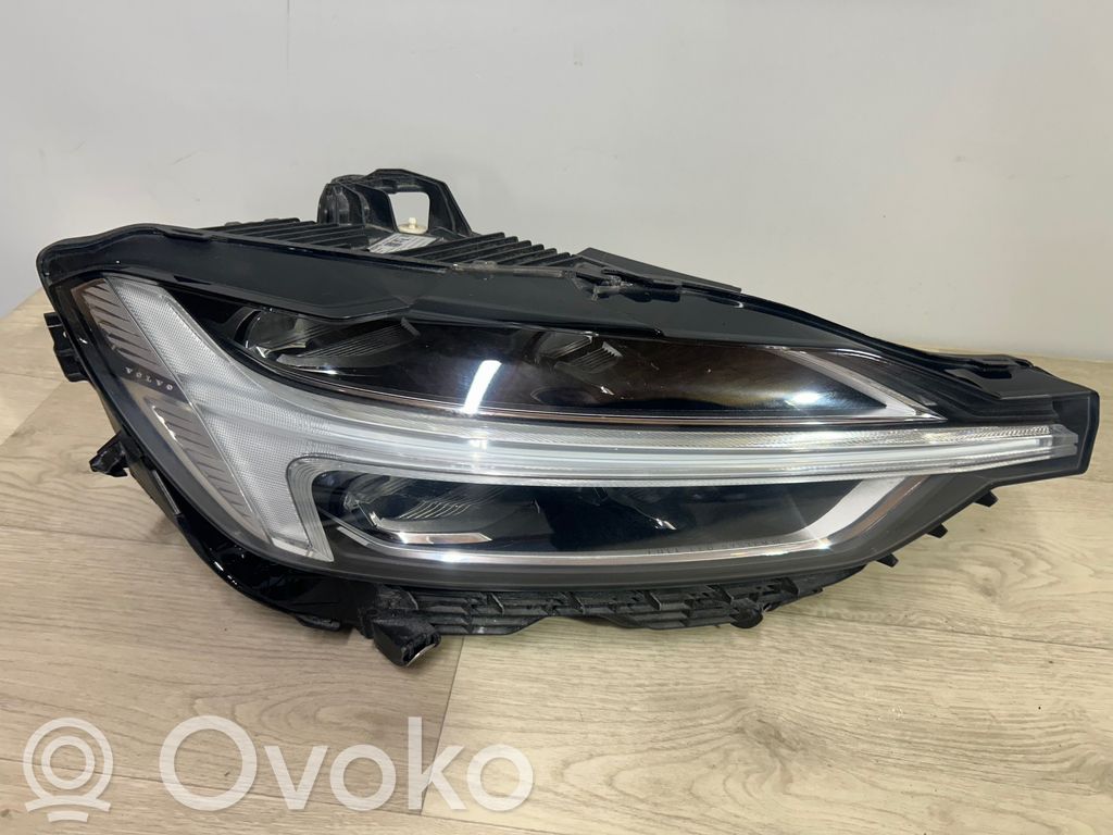 Volvo XC60 Headlight/headlamp 
