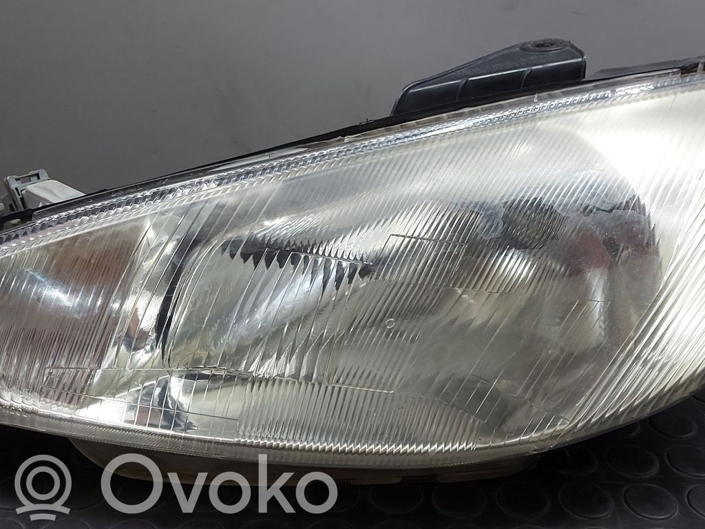 Peugeot 206 Scheinwerfer 