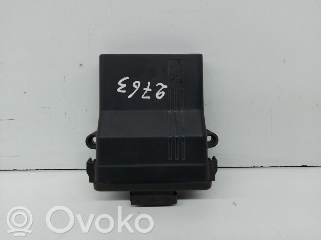 Otras unidades de control/módulos   E367R011002