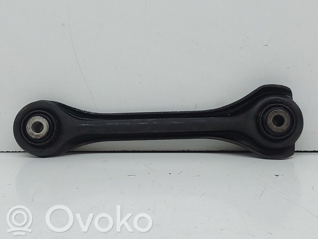 Brazo de suspensión trasero