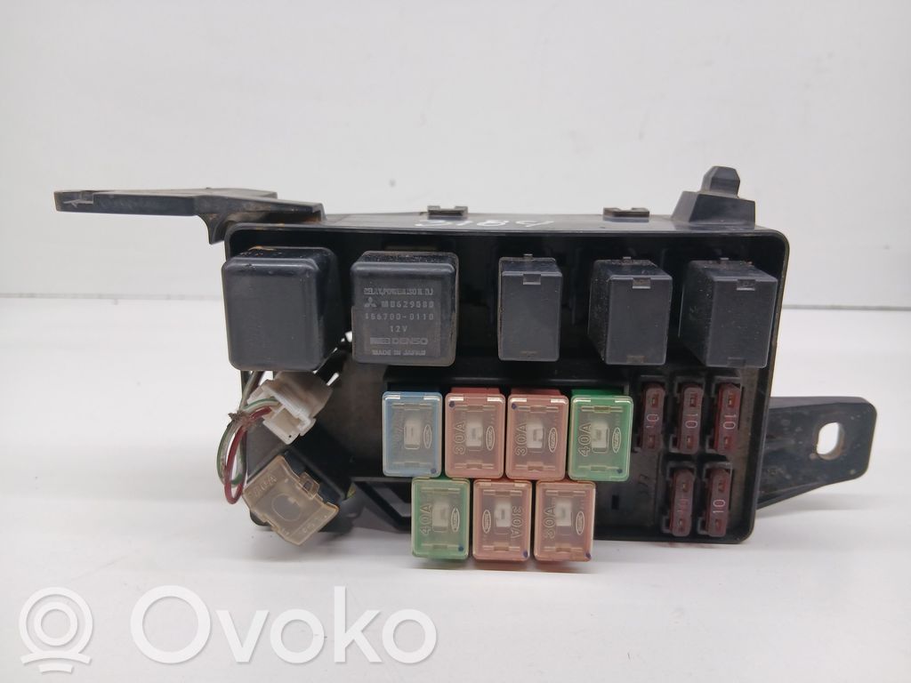 Mitsubishi Montero Fuse module 