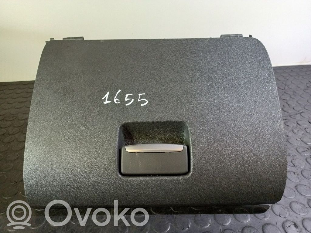 Guantera   4M51A06044