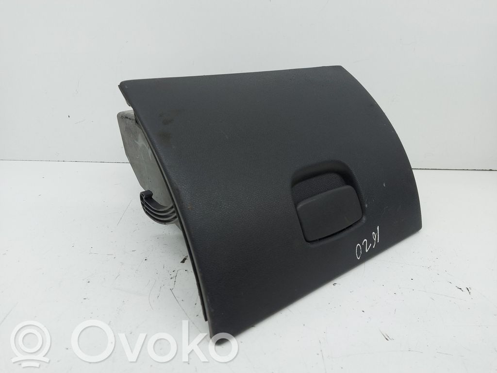 Renault Master III Glove box 