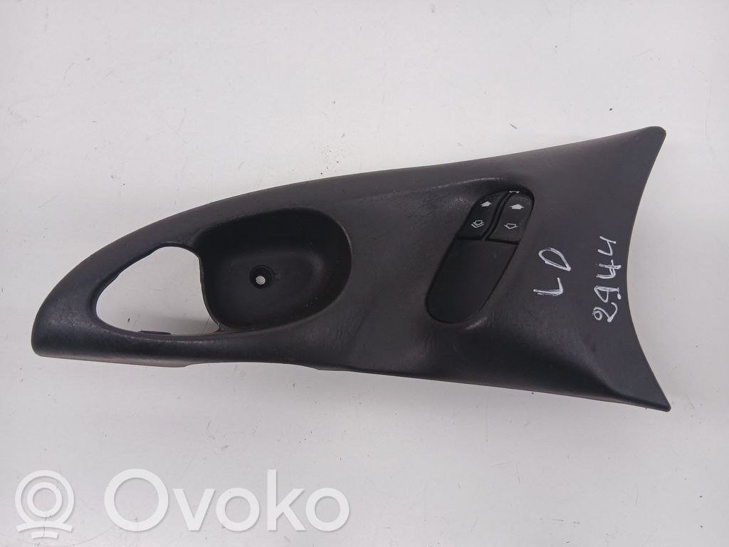 Ford Focus Electric window control switch 