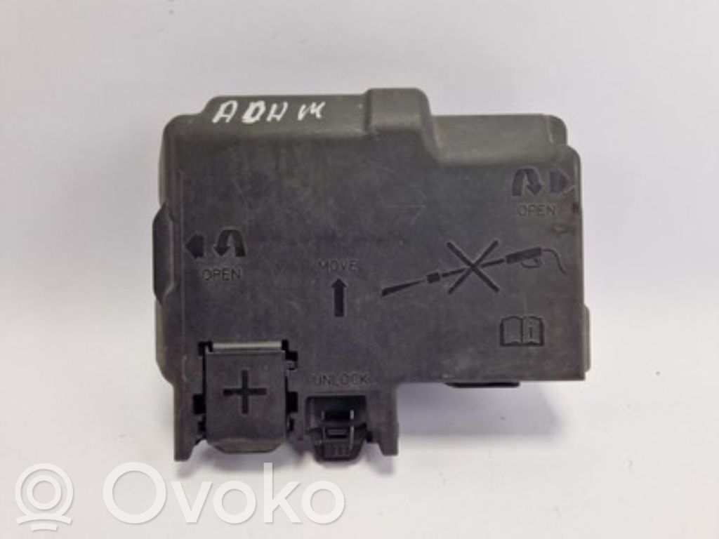 Opel Adam Fuse module 