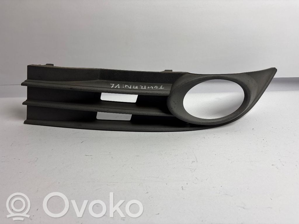 Volkswagen Touran I Grilă/ornament proiector ceață față 