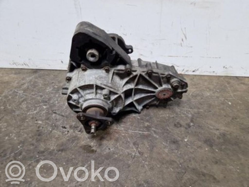 Gearbox transfer box case   7504567