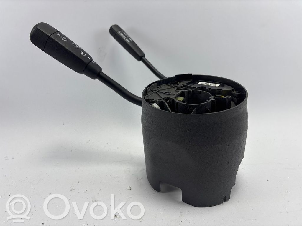 Chrysler Crossfire Interruptor/palanca de limpiador de luz de giro 