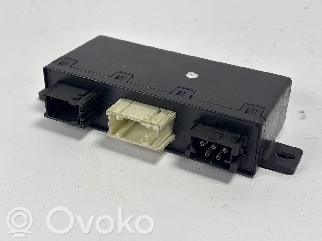 Autres unités de commande / modules   8377601