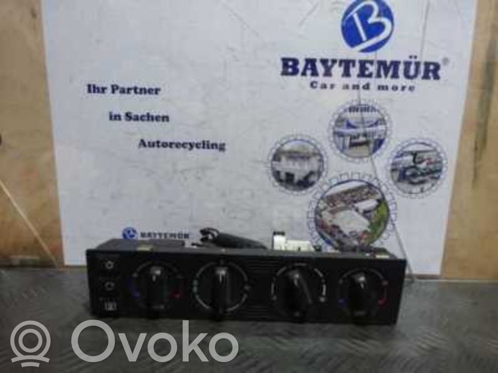 Console centrale, commande chauffage/clim   8369785