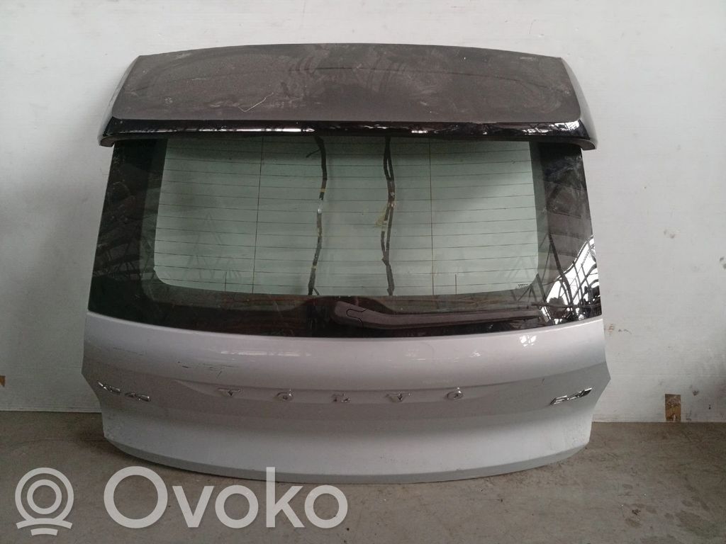 Tailgate/trunk/boot lid