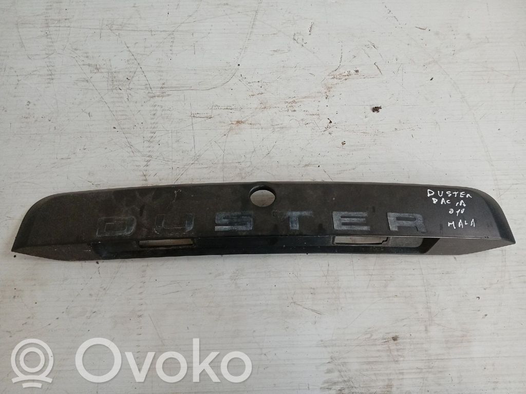 Šoninė apdaila (prie lango)