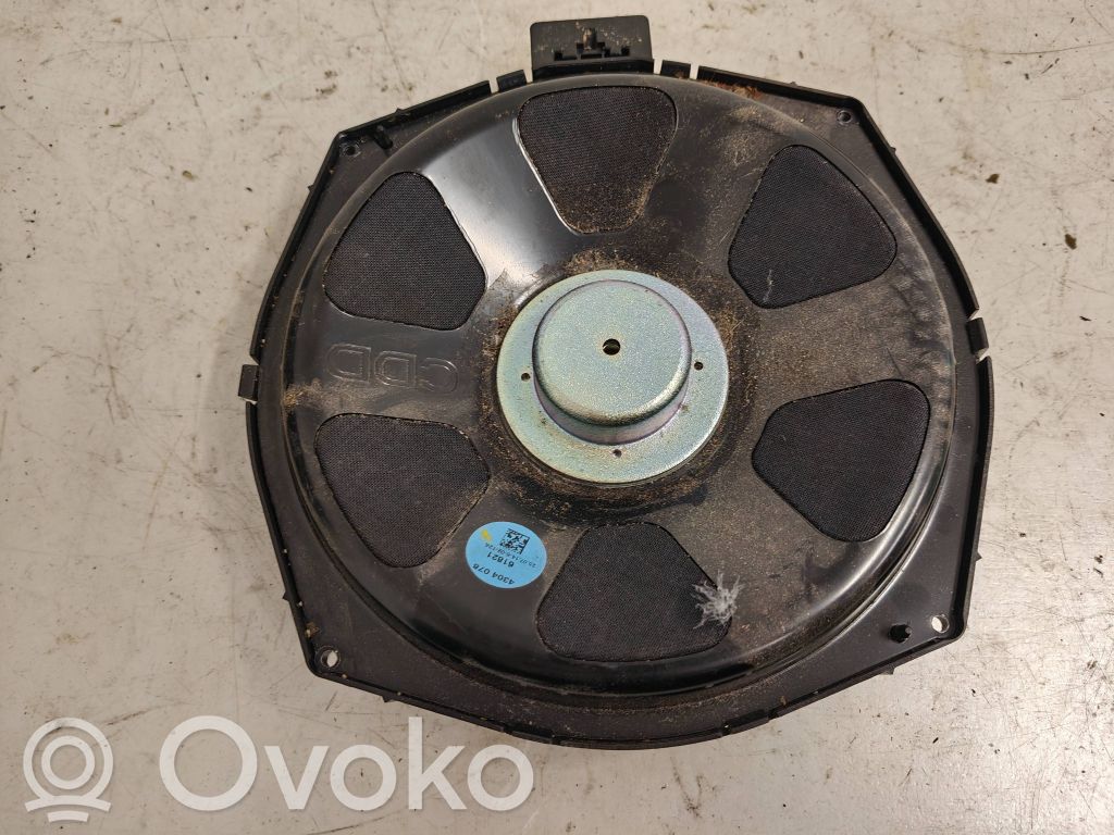 BMW 3 F30 F35 F31 Žemo dažnio garsiakalbis 