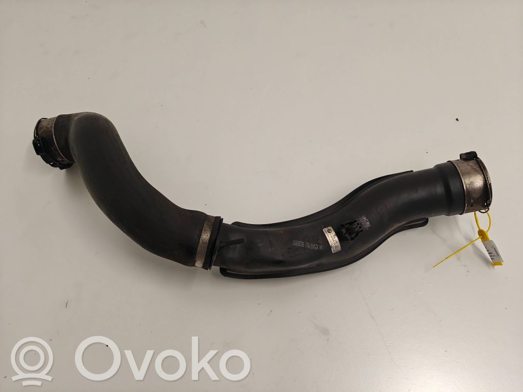 BMW 5 F10 F11 Wąż / Rura intercoolera 