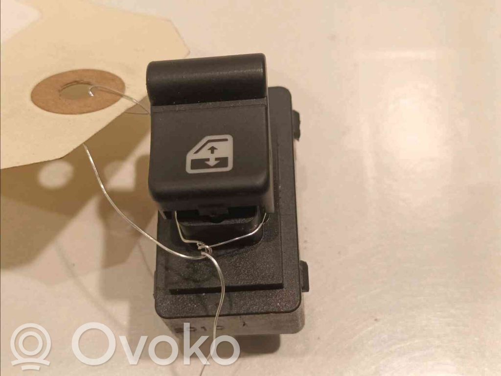 Alfa Romeo Mito Electric window control switch 