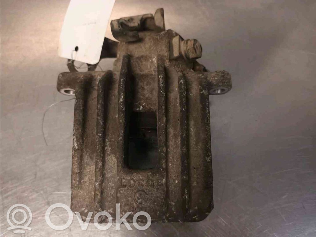Volkswagen Polo III 6N 6N2 6NF Tylny zacisk hamulcowy 