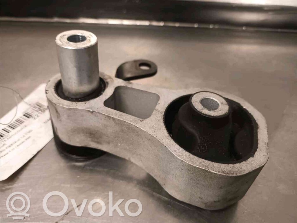 Ford Fiesta Engine mount bracket 