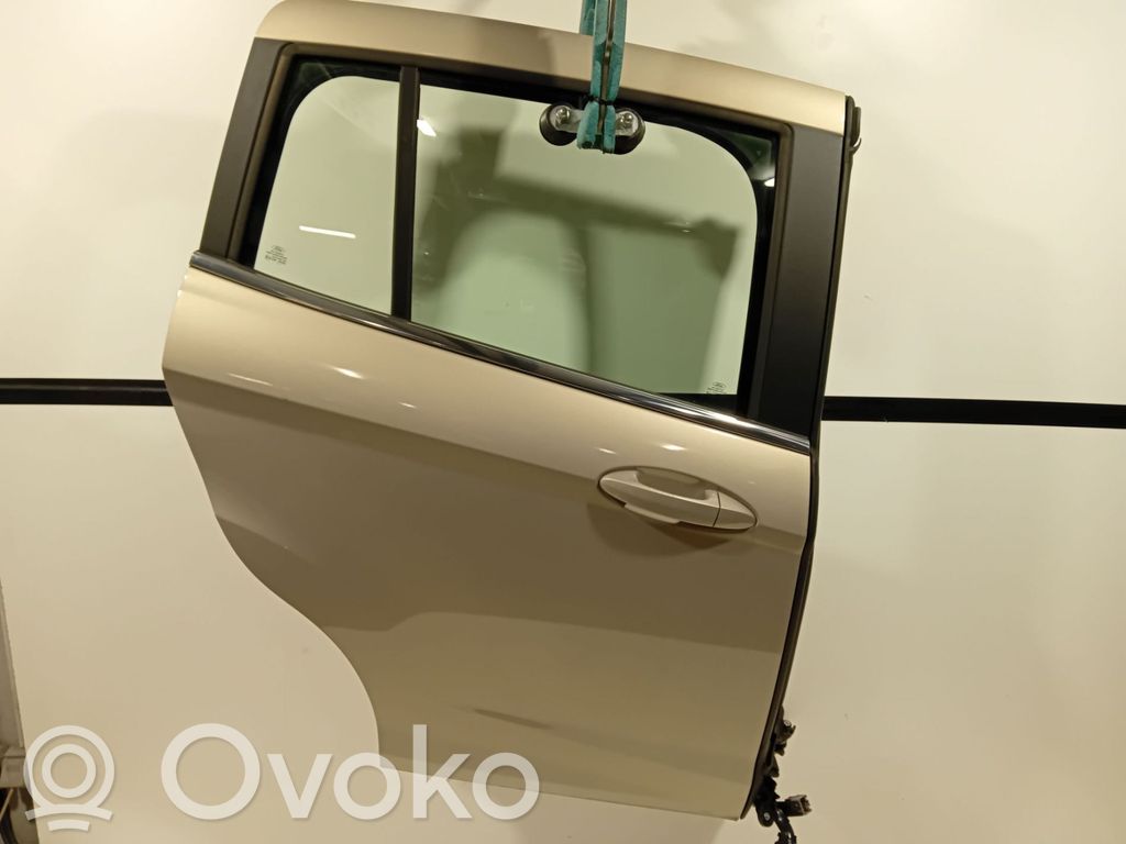 Takaovi   1752838
