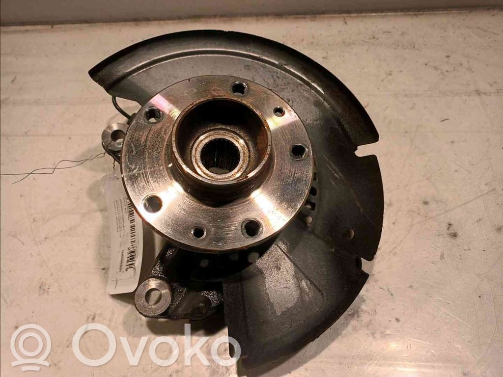 Renault Captur II Achsschenkel vorne 